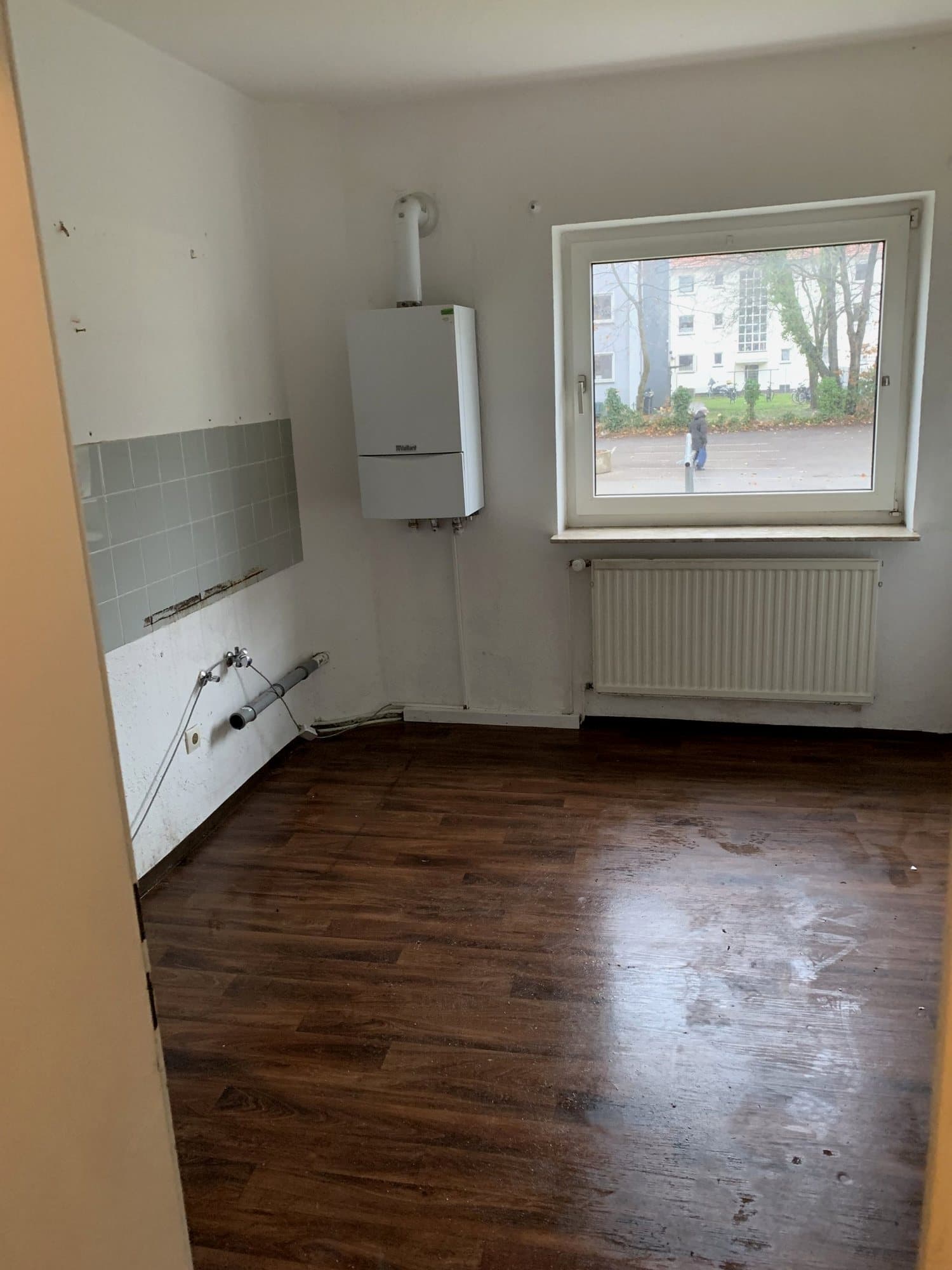 Küche nach der Demontage, leer